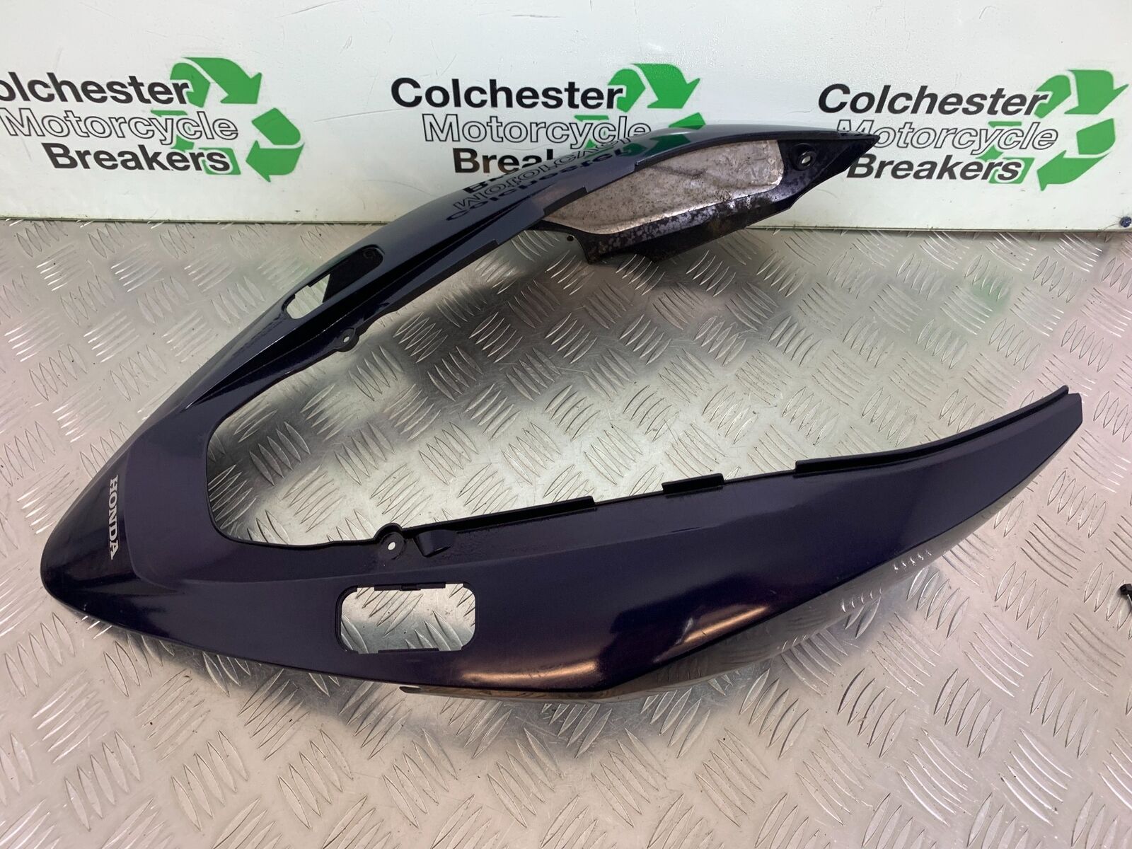 HONDA VFR800 VFR 800 V-TEC TAIL PIECE   YEAR 2002 -09 (CMB1012)