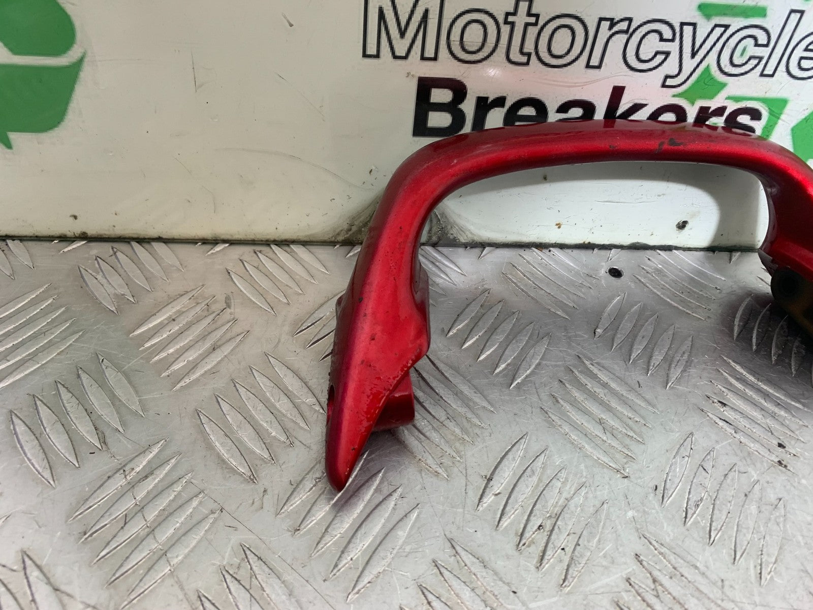 HONDA CBR1100 BLACKBIRD GRAB RAIL  YEAR 1999-2005 (CMB1232)