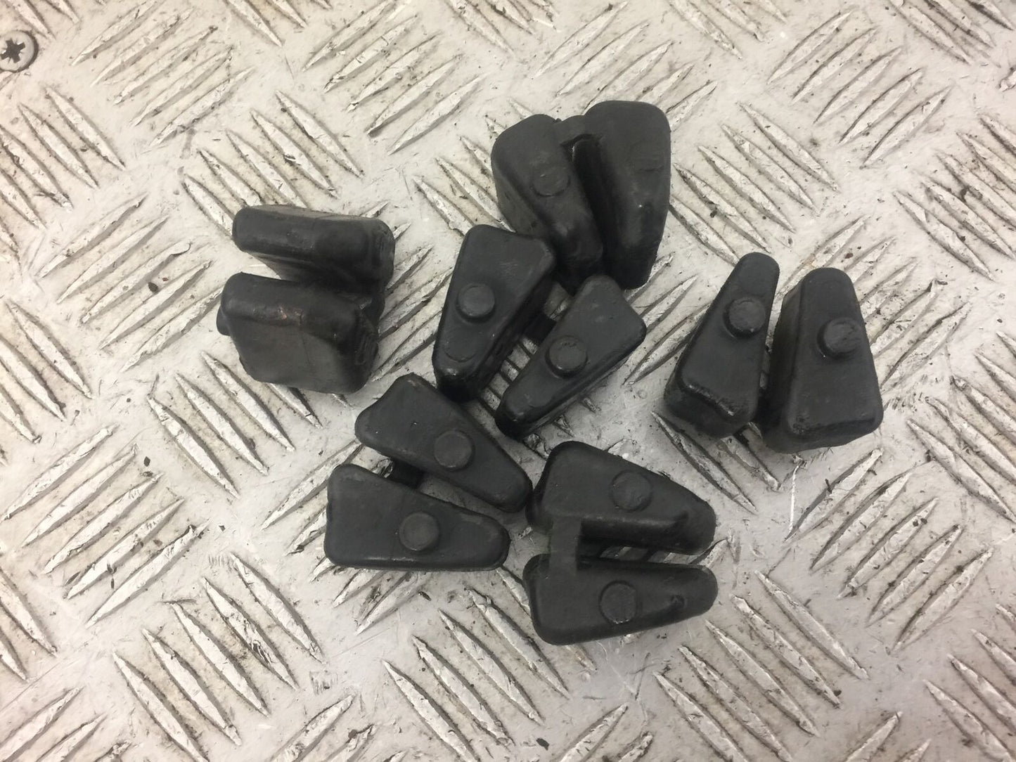 HONDA CBR600 RR CBR 600 RR CUSH DRIVE RUBBERS   YEAR 2006 (STOCK 489)