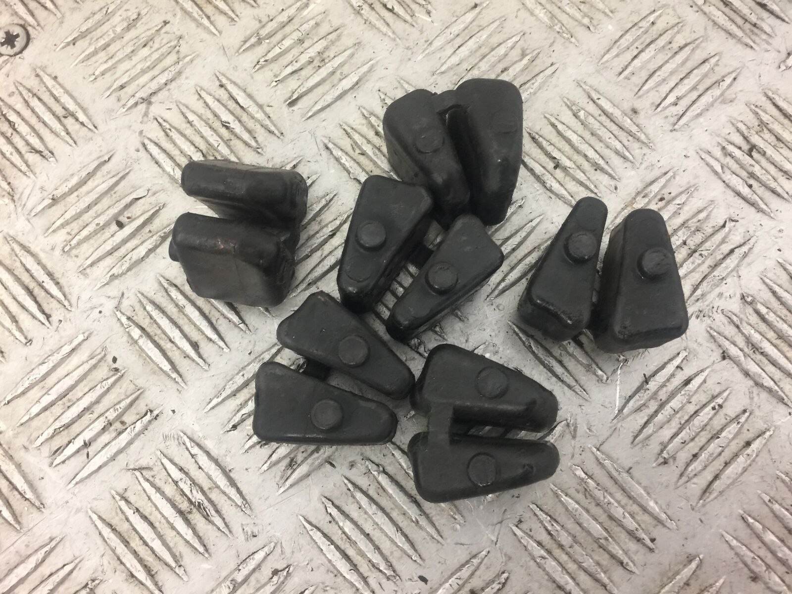 HONDA CBR600 RR CBR 600 RR CUSH DRIVE RUBBERS   YEAR 2006 (STOCK 489)