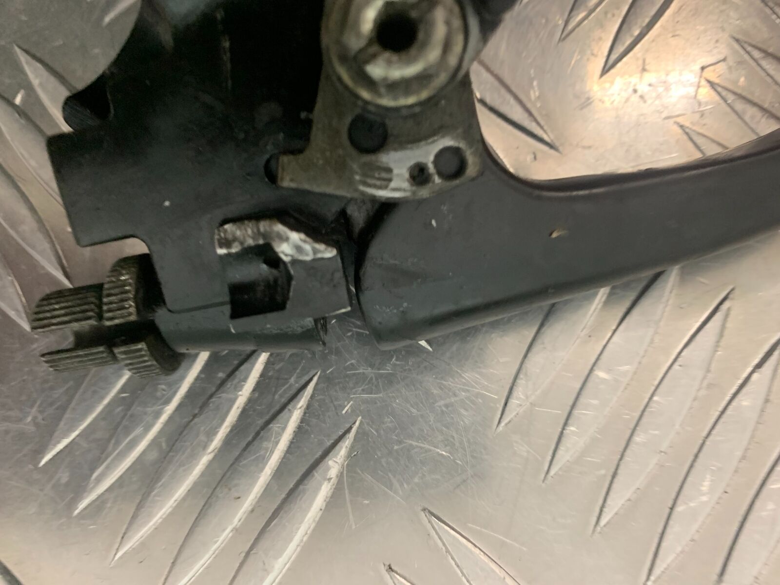 HONDA XL650 V TRANSALP CLUTCH LEVER AND BRACKET YEAR 2001-2006 (STOCK 975)