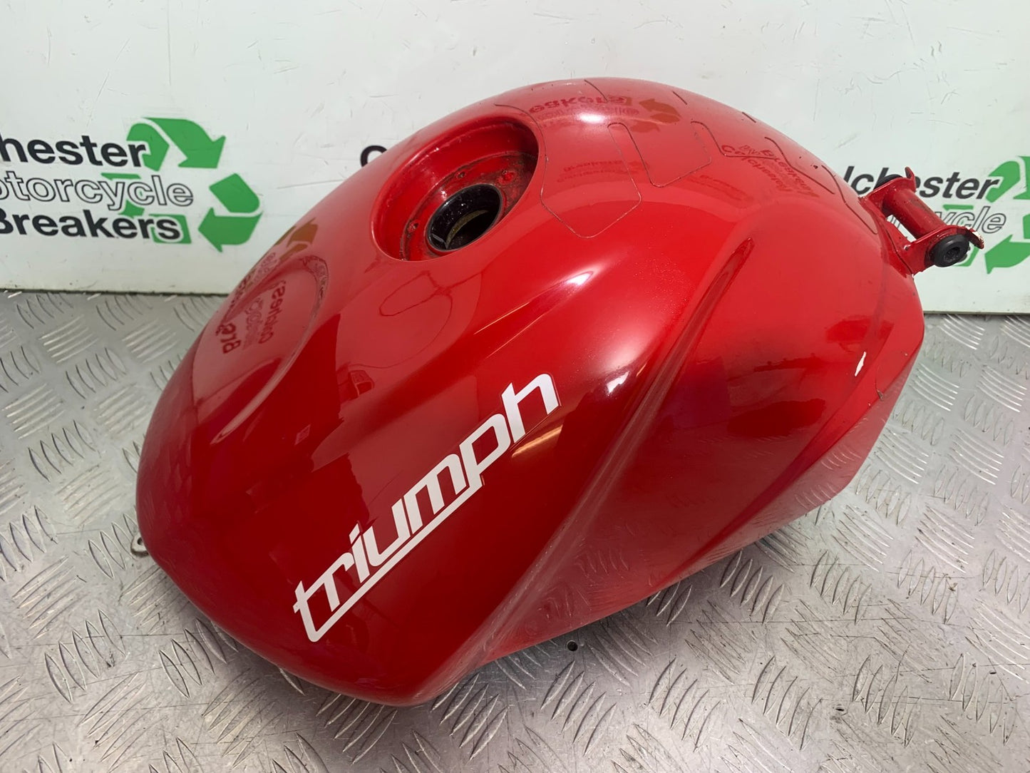 TRIUMPH 675 STREET TRIPLE R PETROL TANK  YEAR 2013 - 2016 (CMB1221)