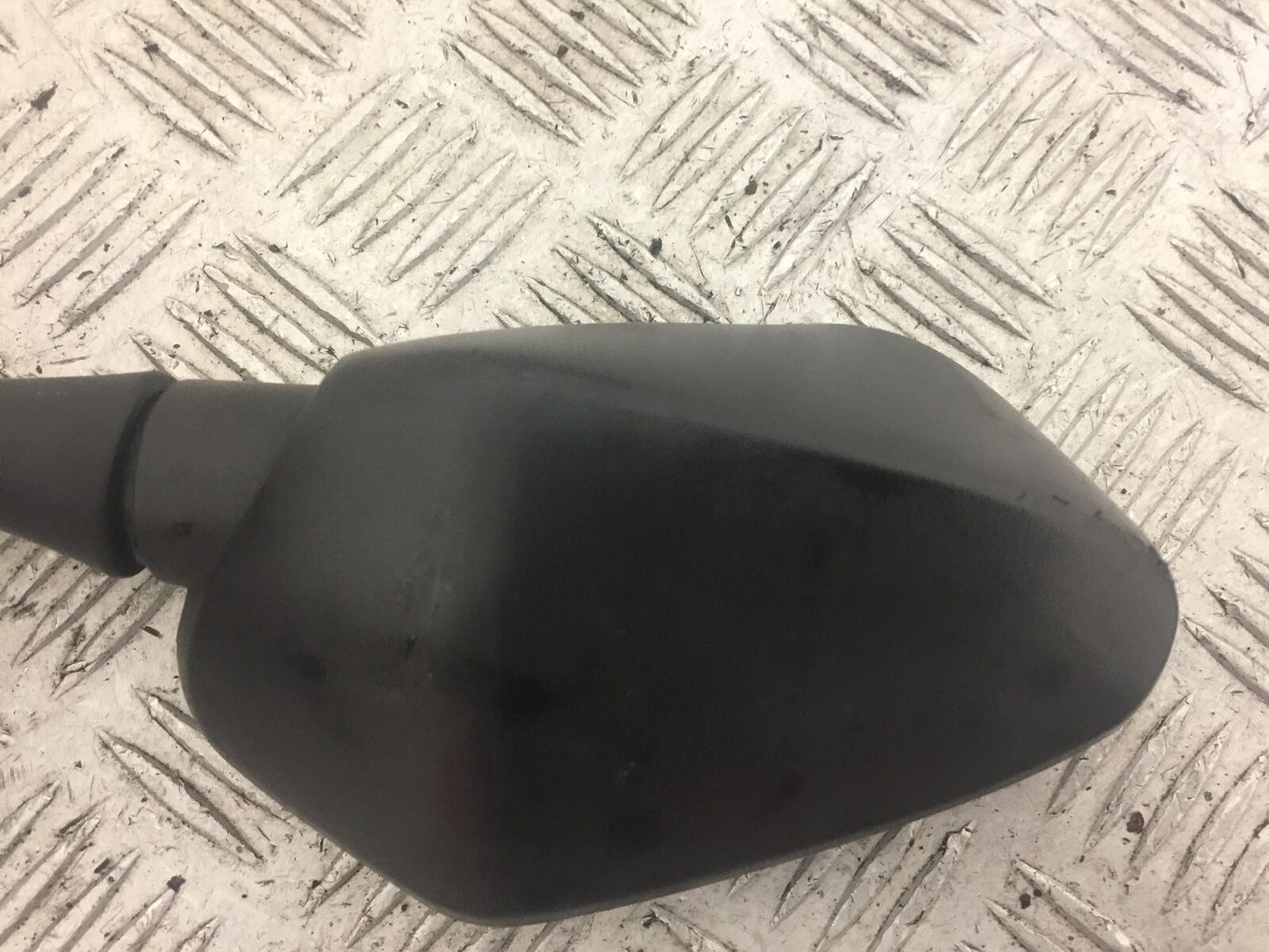 HONDA CB900 CB 900 HORNET RIGHT MIRROR  YEAR 2002-06 (STOCK 633)