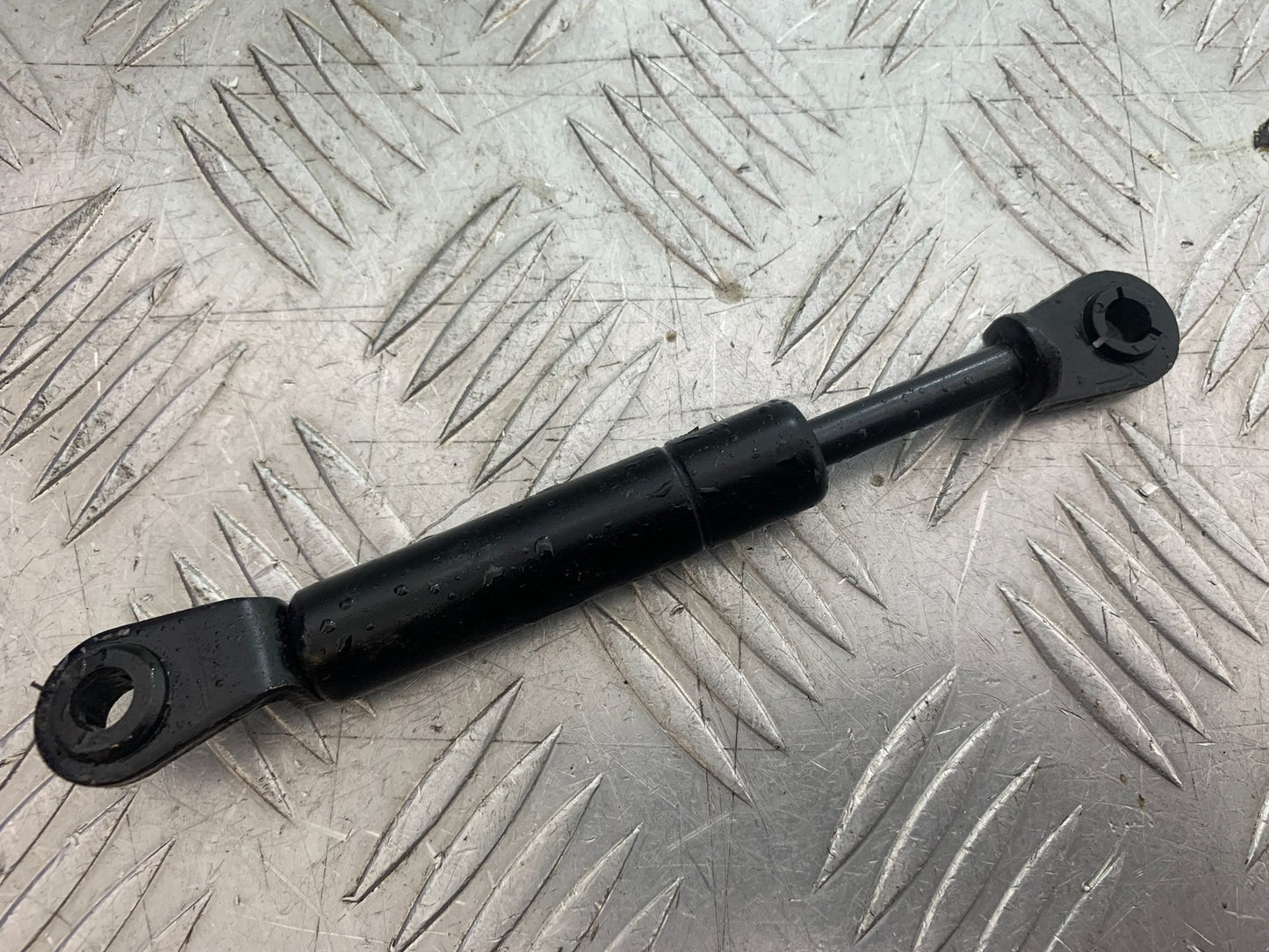 NECO ALEXONE 125 SEAT HINGE YEAR 2016-2022  (CMB1273)