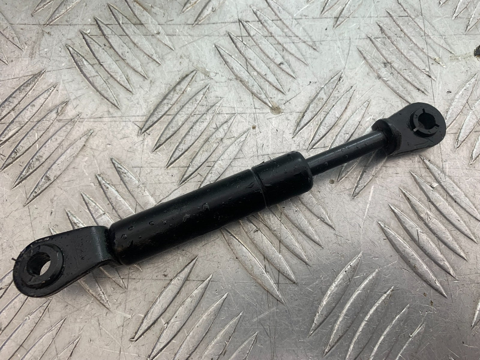 NECO ALEXONE 125 SEAT HINGE YEAR 2016-2022  (CMB1273)