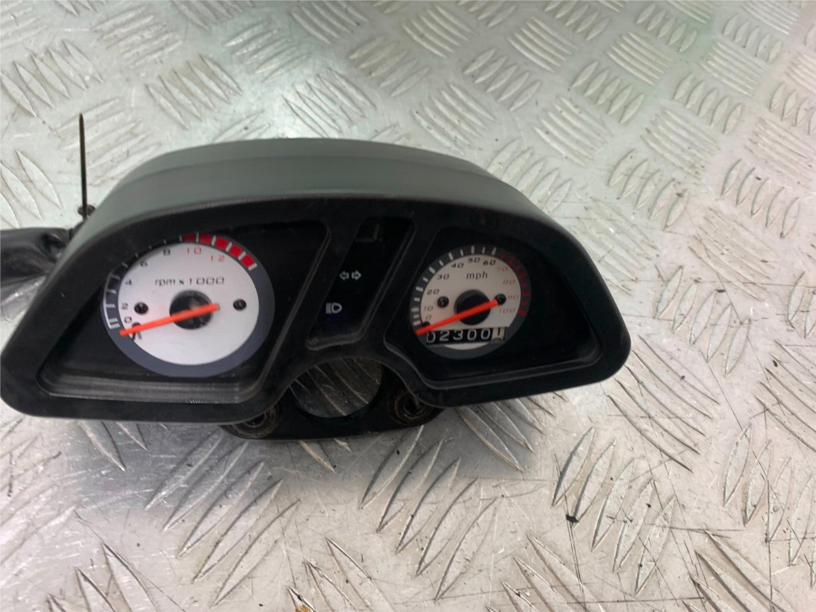 QINGQI QM125 GY-2B CLOCKS SPEEDO DASH  YEAR 2016 (CMB1228)