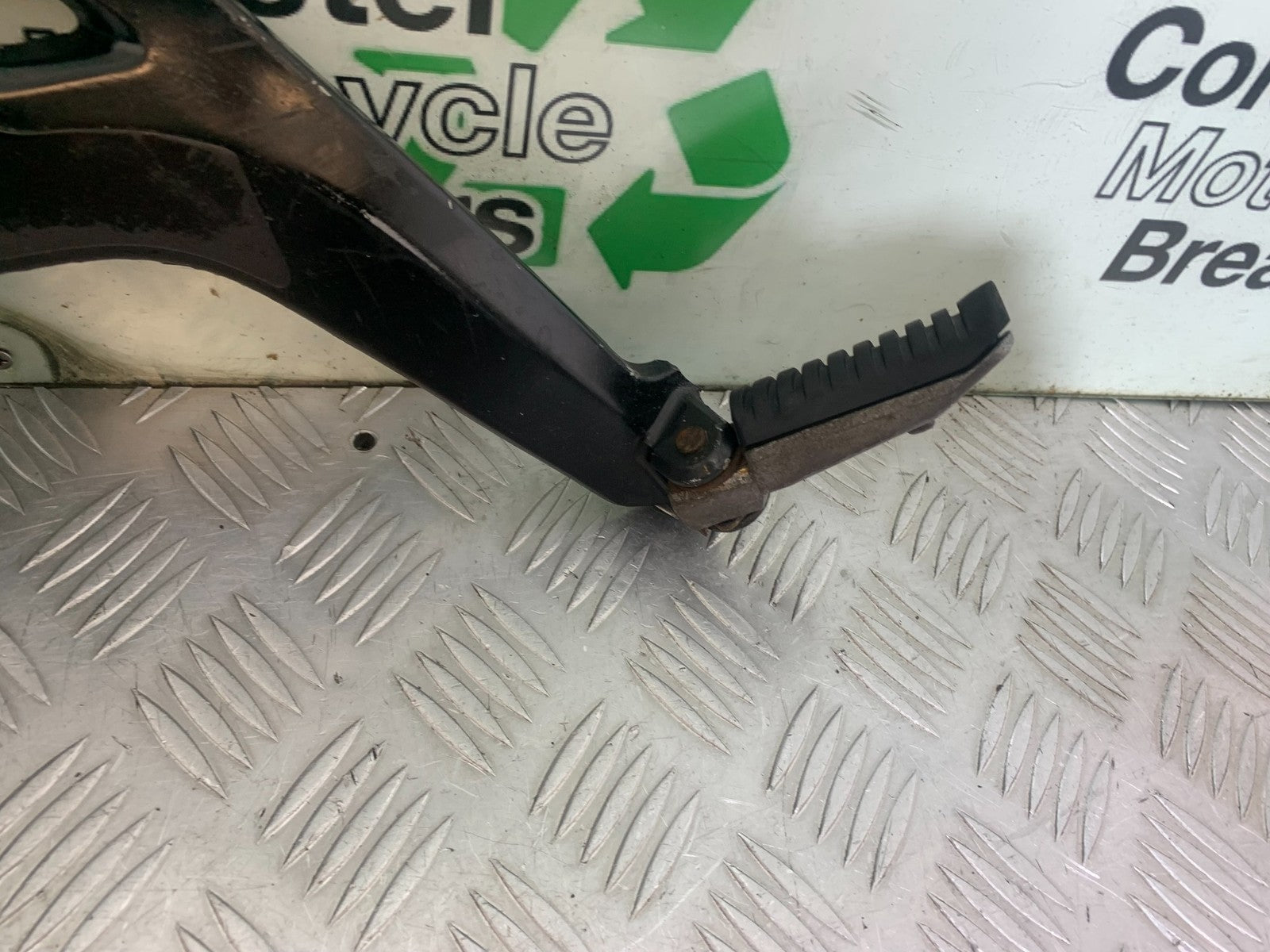 KAWASAKI ER6 N LEFT HANGER YEAR 2012-2017 (CMB1324)