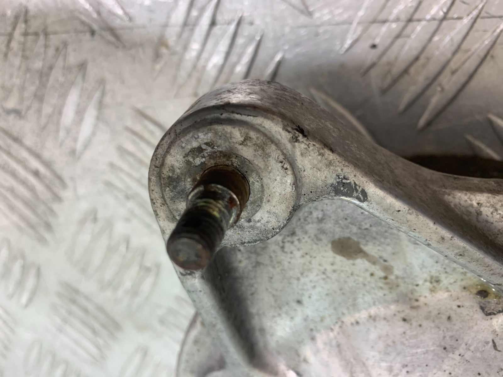 HONDA VT700 VT 700 SHADOW REAR BRAKE HUB  YEAR 1984-85 (CMB1328)