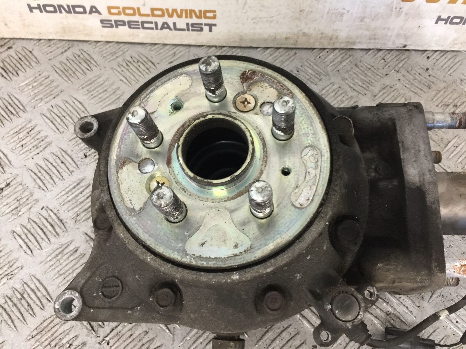 HONDA GL1800 GL 1800 REAR DIFF  YEAR 2004-10 ABS (STOCK 890)
