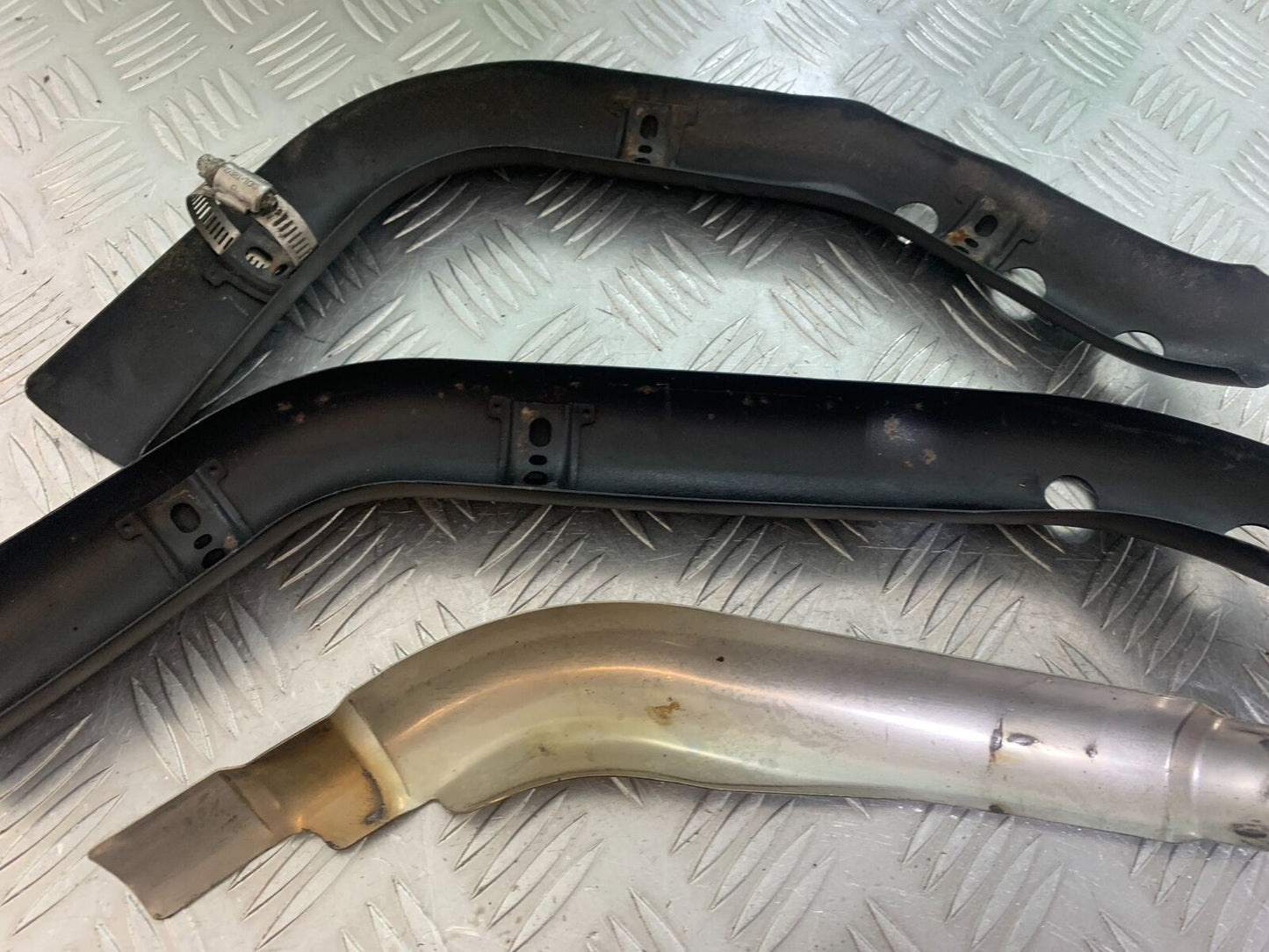 HARLEY DAVIDSON XL883 N IROD EXHAUST SHIELDS   YEAR 2020  (CMB1116)