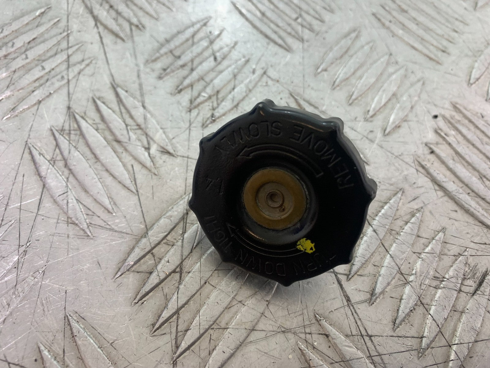 APRILIA RSV4 FACTORY RADIATOR CAP  YEAR 2009-2012 (CMB1224)
