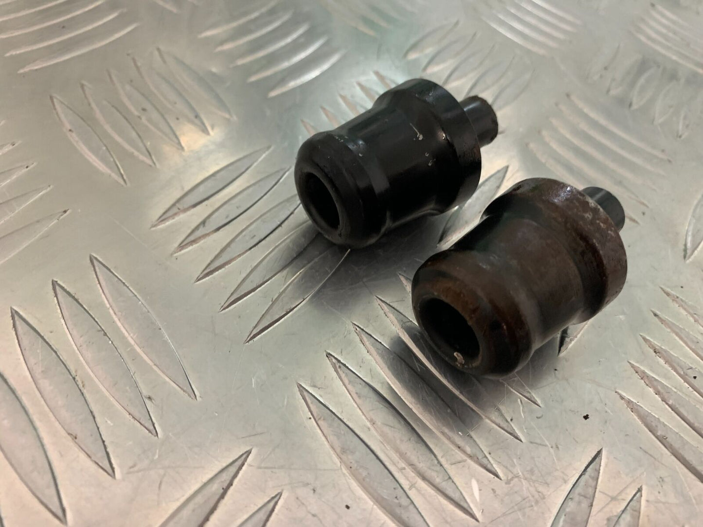 KAWASAKI NINJA 250 SL BAR END WEIGHTS    YEAR 2015-2017 (STOCK 983)