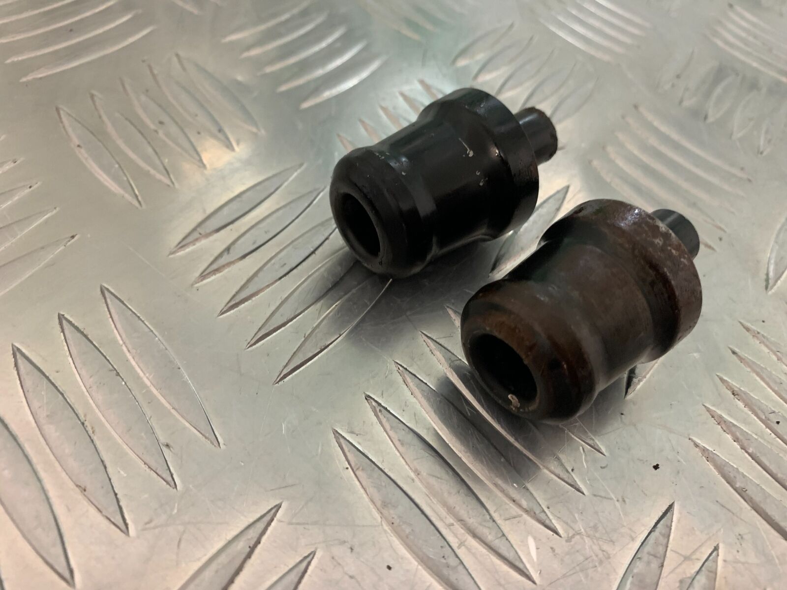 KAWASAKI NINJA 250 SL BAR END WEIGHTS    YEAR 2015-2017 (STOCK 983)