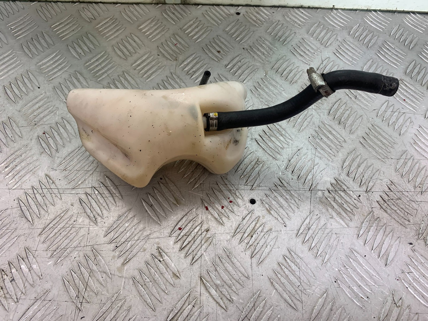 DUCATI 996 SPS 748 916 998 COOLANT BOTTLE  1999-2000 (CMB1209)