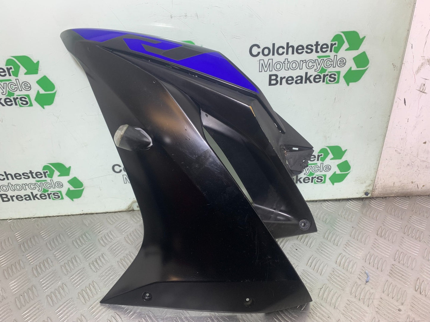 YAMAHA YZF-R125 YZF 125 LEFT FAIRING PANEL  YEAR 2019-2022 (CMB1263)