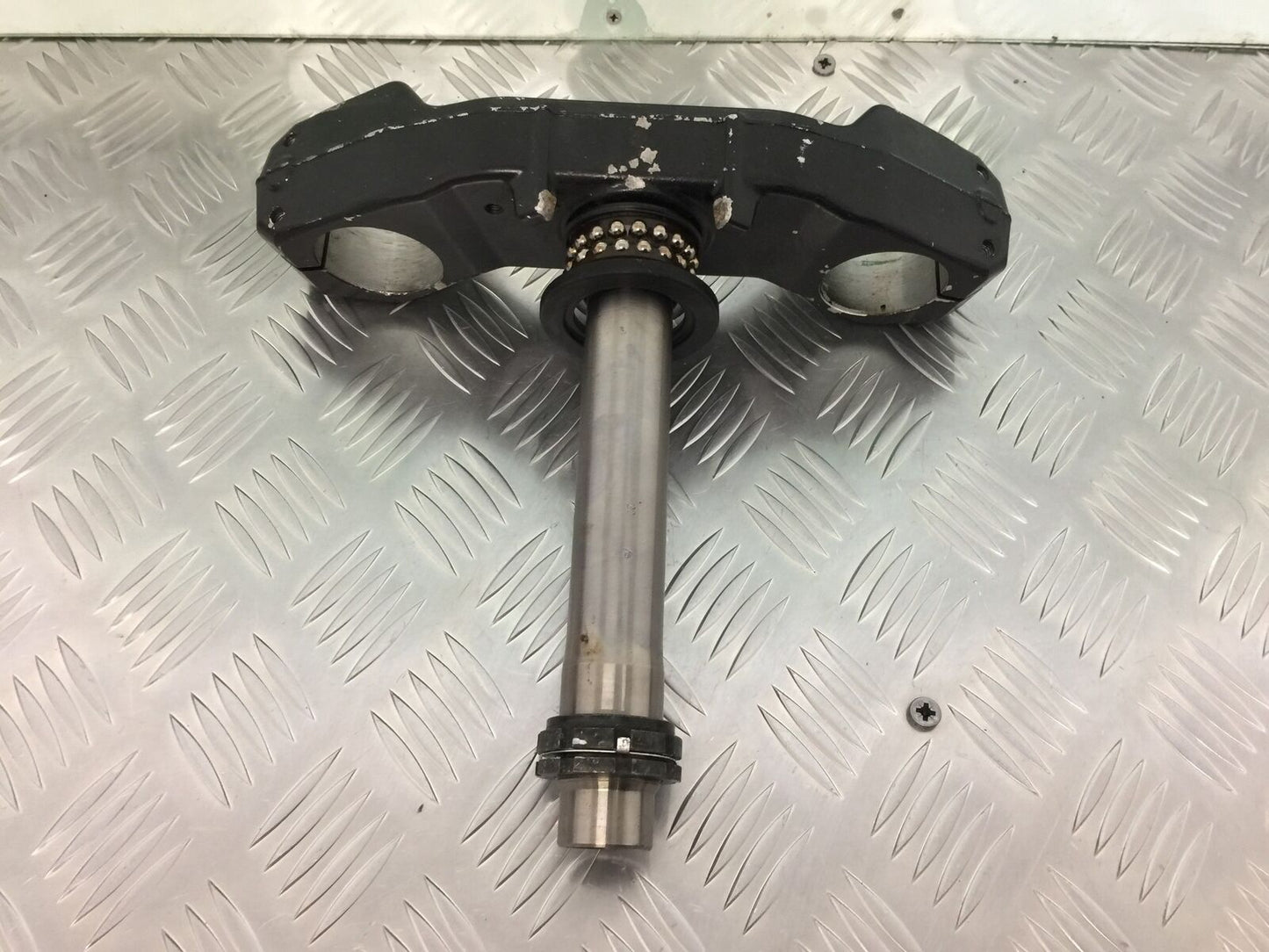 KAWASAKI Z1000 Z 1000 BOTTOM YOKE YEAR 2007-2009  (STOCK 927)