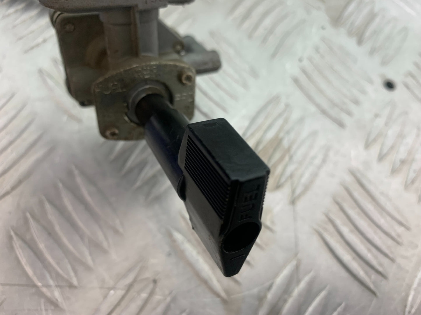 SUZUKI GSF1200  GSF 1200 BANDIT PETROL TAP  YEAR 1997-2000 (CMB1149)