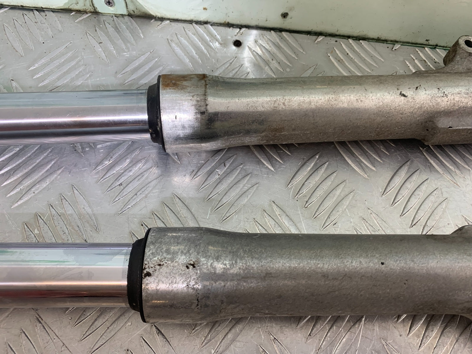 ROYAL ENFIELD BULLET 500 EFI FORKS   YEAR 2008 - 2016 (CMB1153)