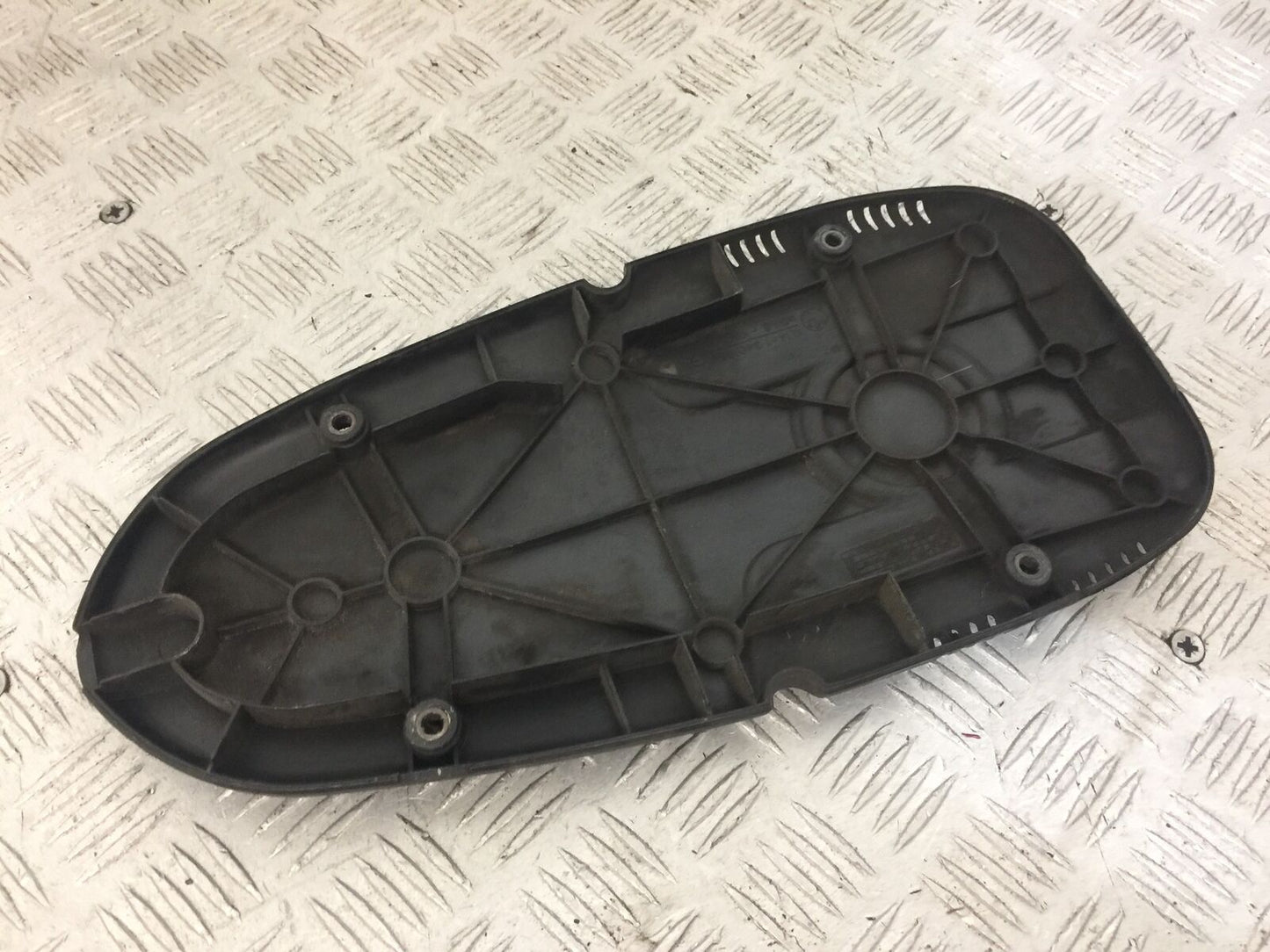 BMW R850 R R850R FRONT ENGINE COVER YEAR 1994-2002 (STOCK 831)