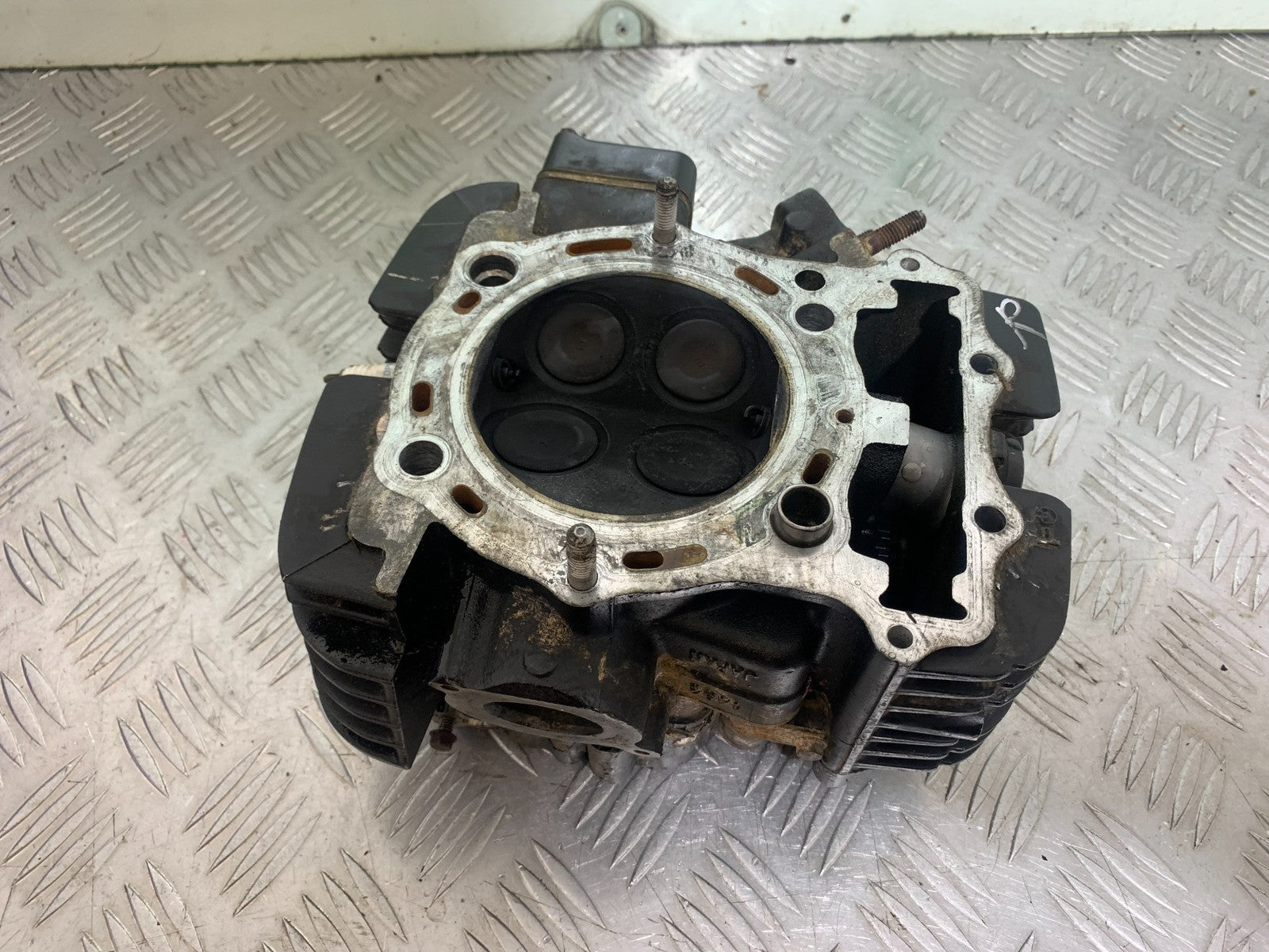 KAWASAKI VN1500 CLASSIC REAR HEAD AND CAM    YEAR 1999 -2006 (CMB1166)