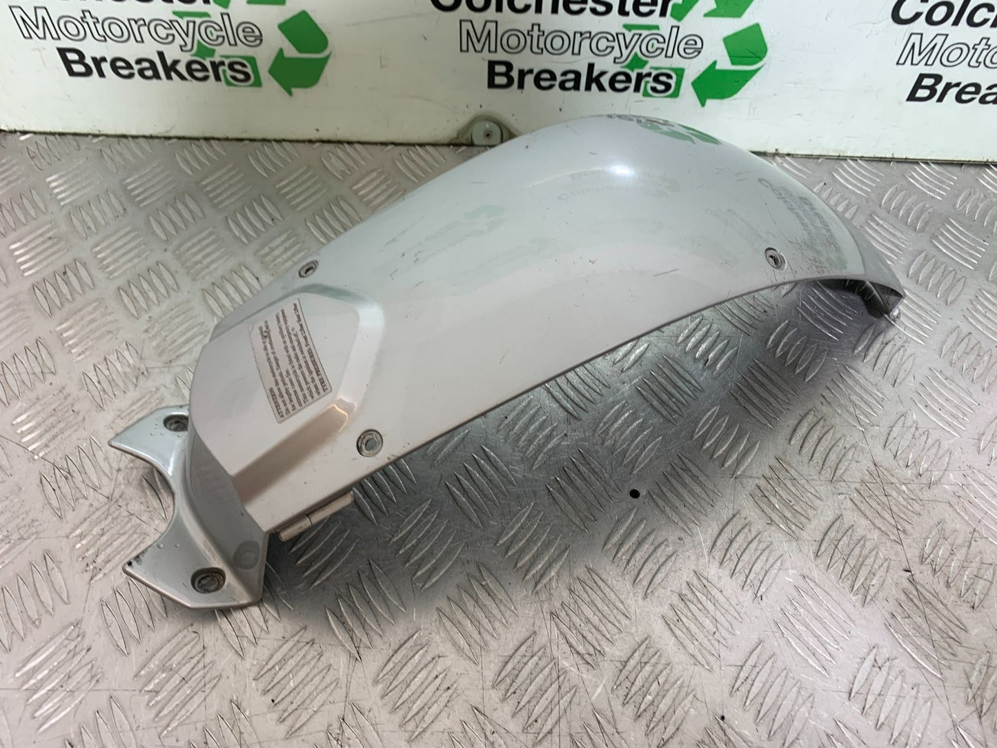 BMW F800 GT CENTER TANK PANEL  YEAR 2013-2017 (CMB1248)