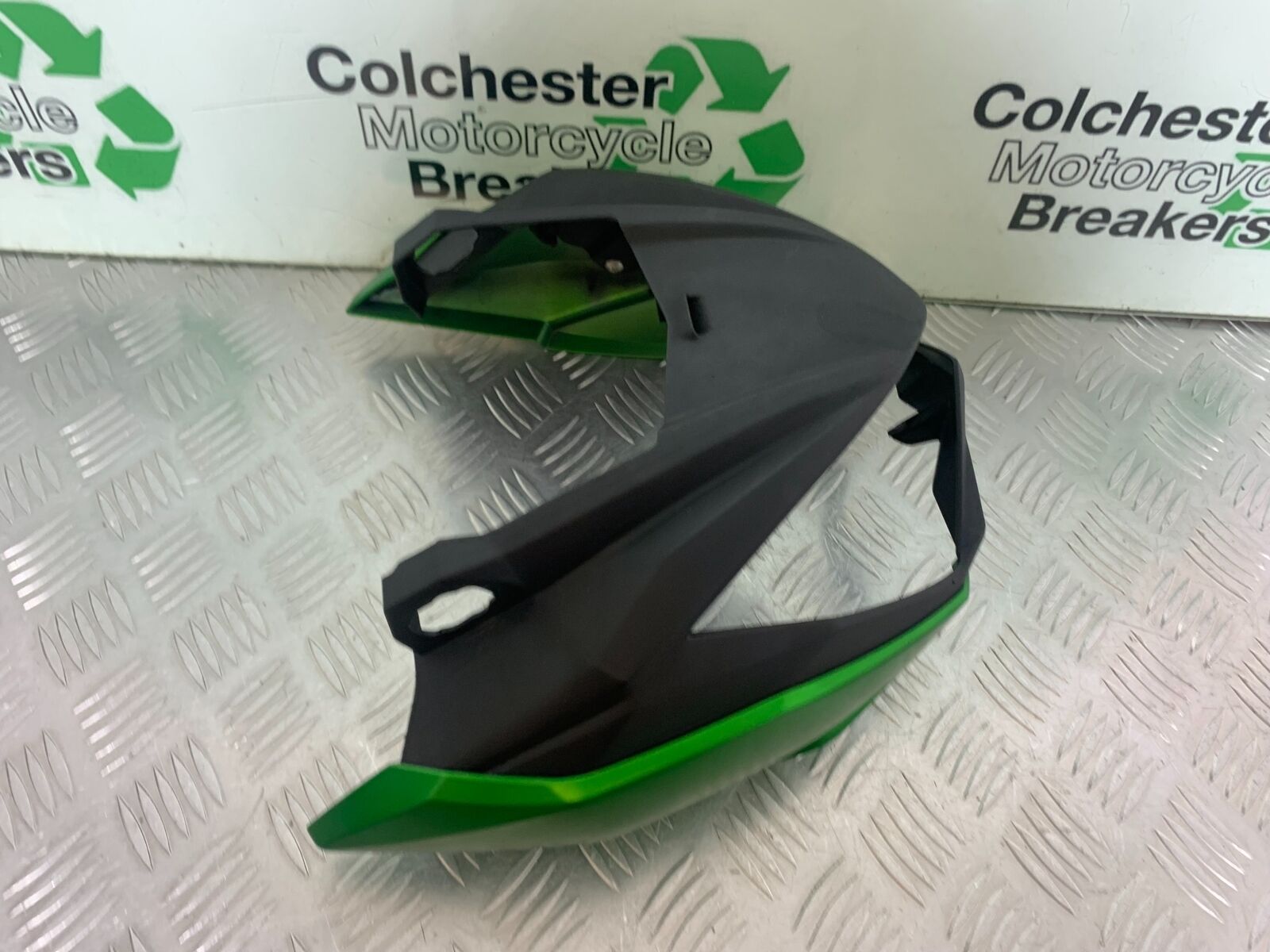 KAWASAKI Z300 ER300 TOP FAIRING  YEAR 2016-2018  (CMB1056)