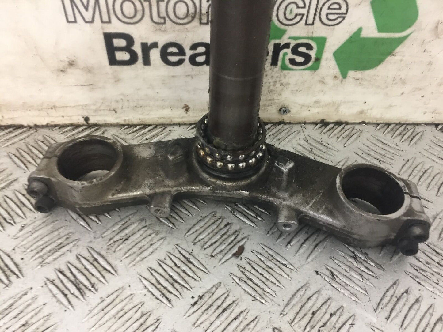 KAWASAKI ER6 F BOTTOM YOKE  YEAR 2006-2008 (STOCK 723)