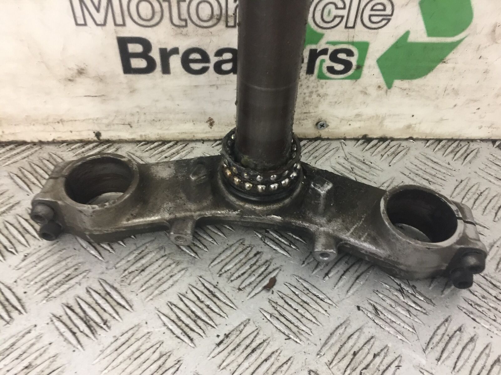 KAWASAKI ER6 F BOTTOM YOKE  YEAR 2006-2008 (STOCK 723)