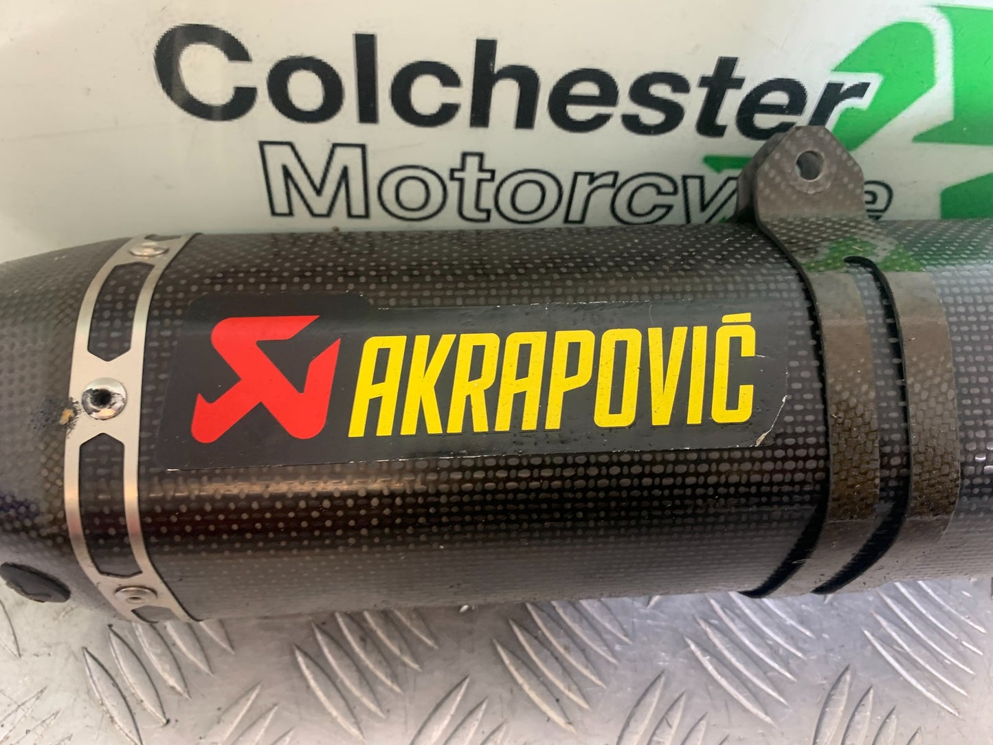 YAMAHA YZF R1 14 B BIG BANG AKRAPOVIC CARBON CANS   2009-14 (CMB1175)