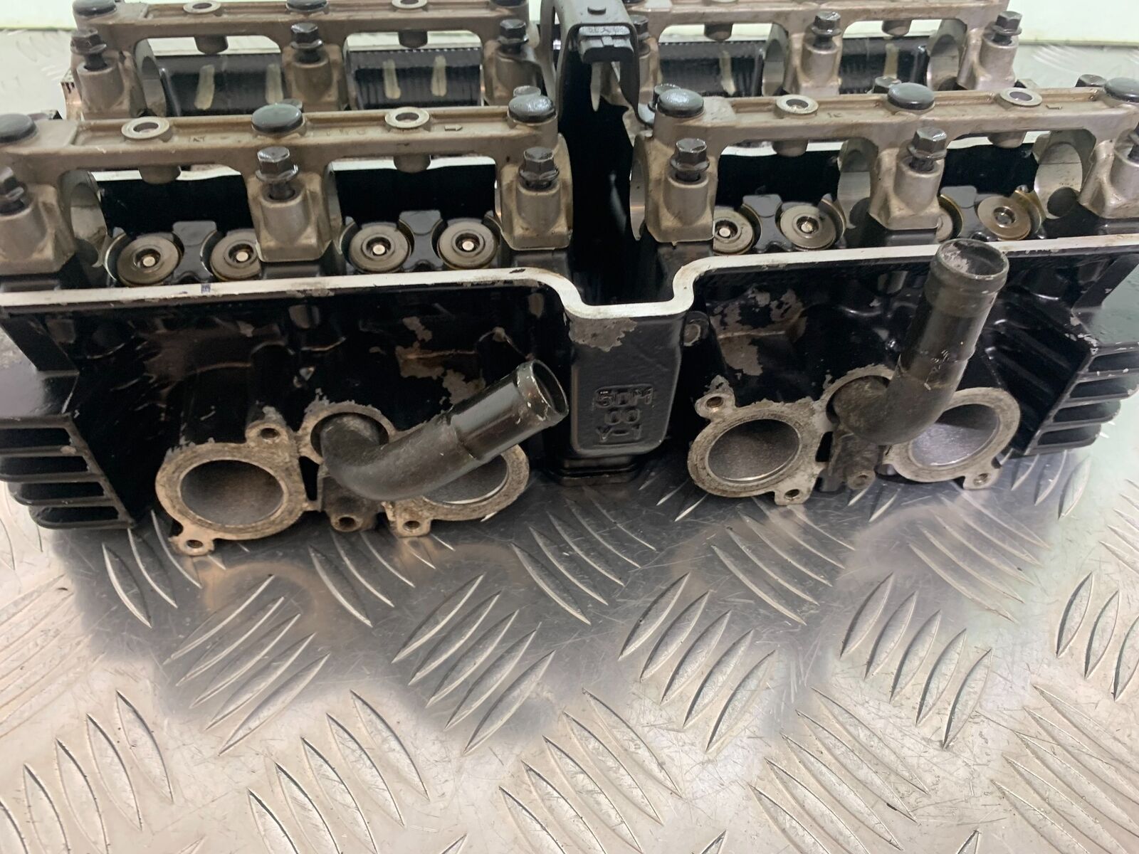 YAMAHA FZS600 FAZER 600 CYLINDER HEAD YEAR 1998-2001 (STOCK 958)