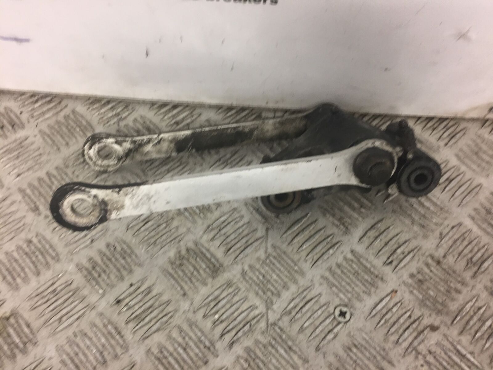 KAWASAKI ZX6R ZX6 J REAR SHOCK LINKAGE  YEAR 2000