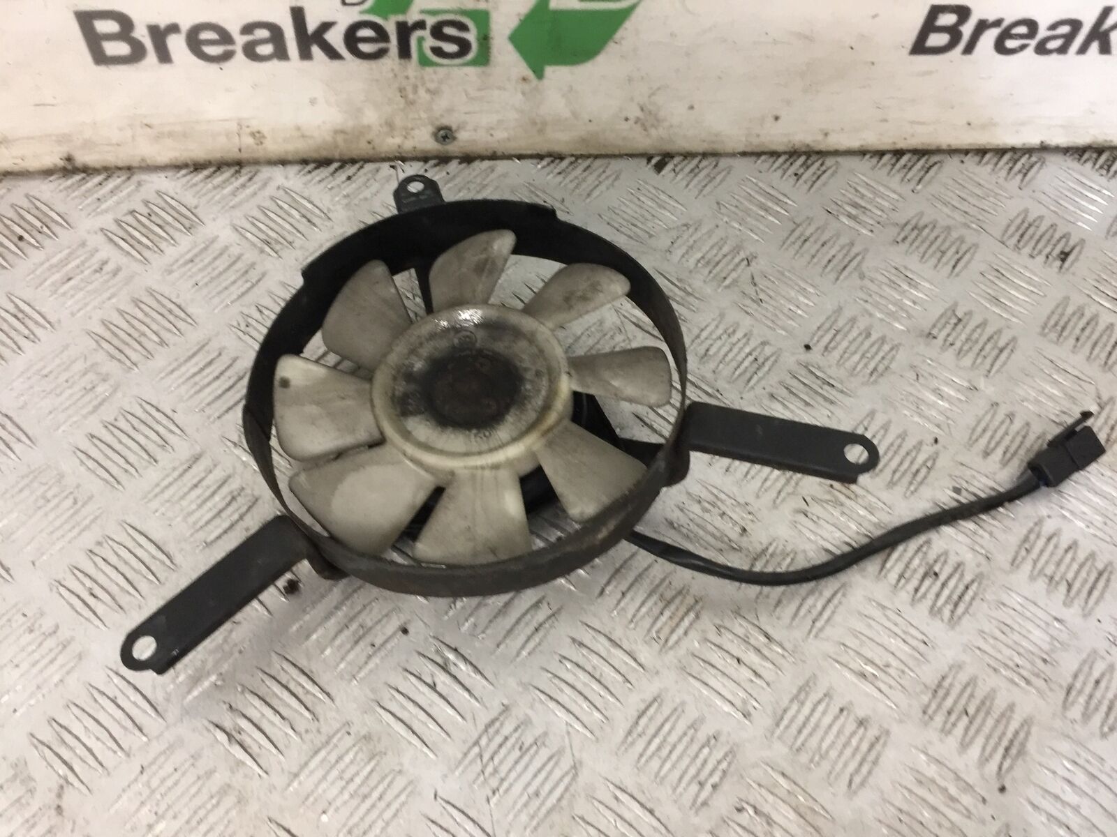 YAMAHA XTZ 750 SUPER TENERE RADIATOR FAN YEAR 1990-1995 (STOCK 889)