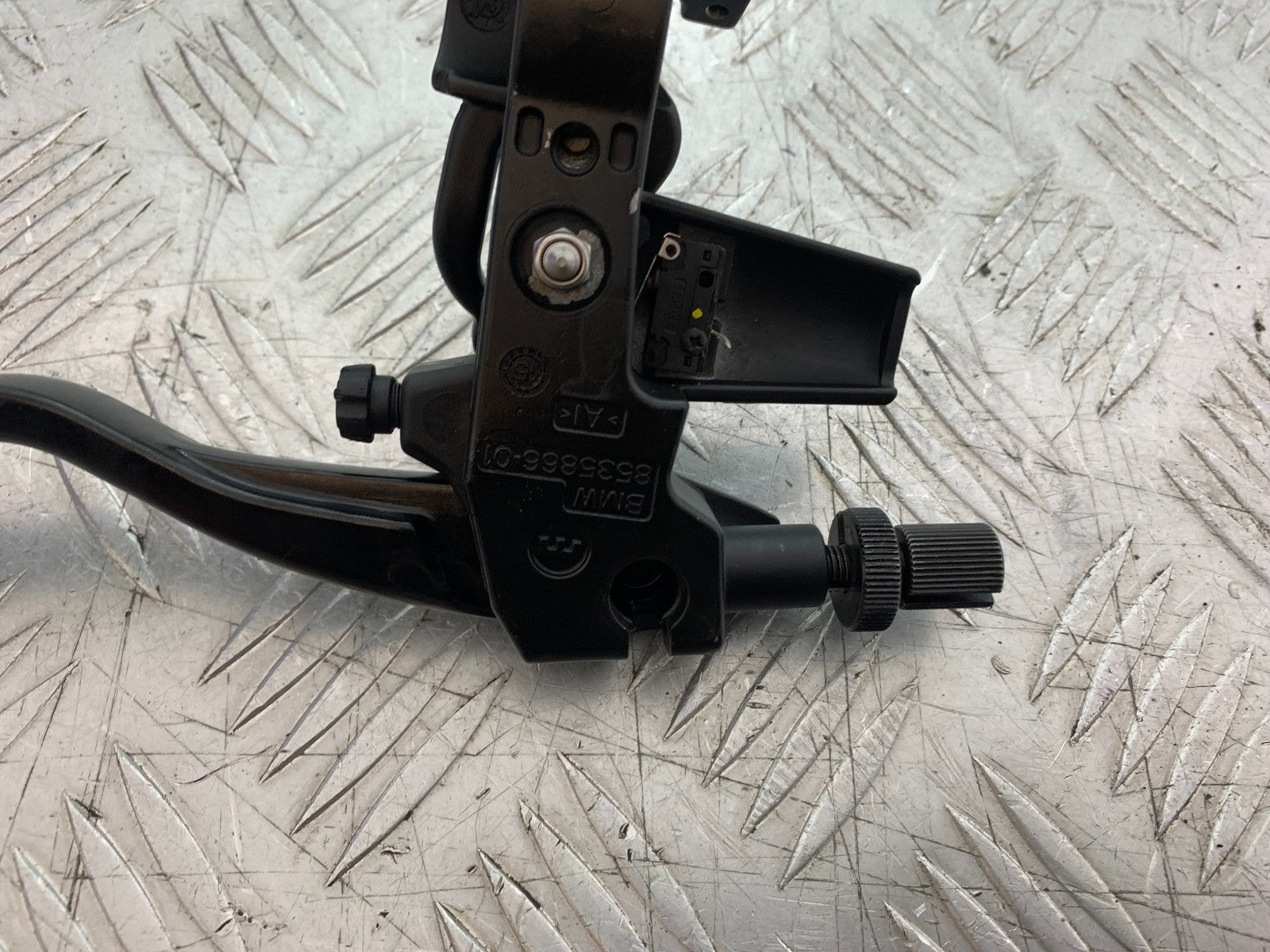 BMW F800 GT CLUTCH LEVER AND BRACKET  YEAR 2013-2017 (CMB1248)