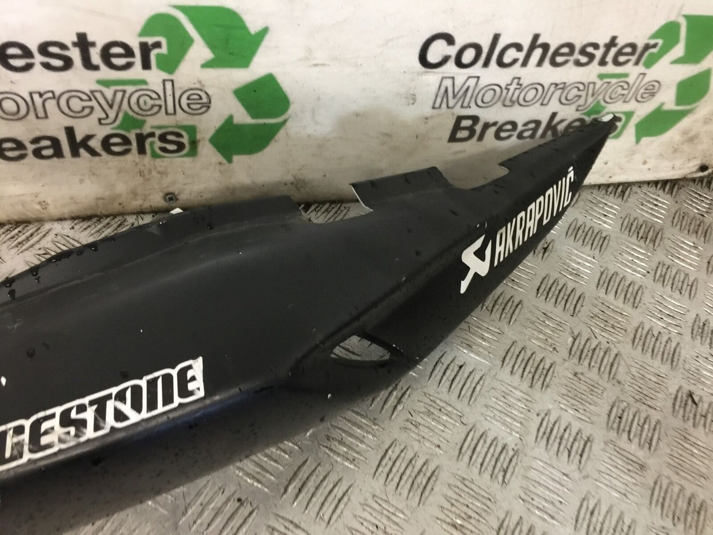 SUZUKI GS500 GS 500 RIGHT TAIL PIECE   YEAR 2004-09 (STOCK 882)