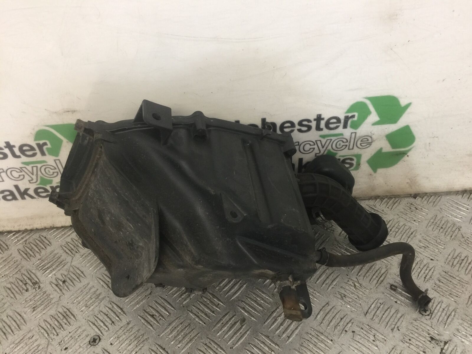 HONDA CB125 F CB 125 F AIRBOX   YEAR 2015-2020 (STOCK 866)
