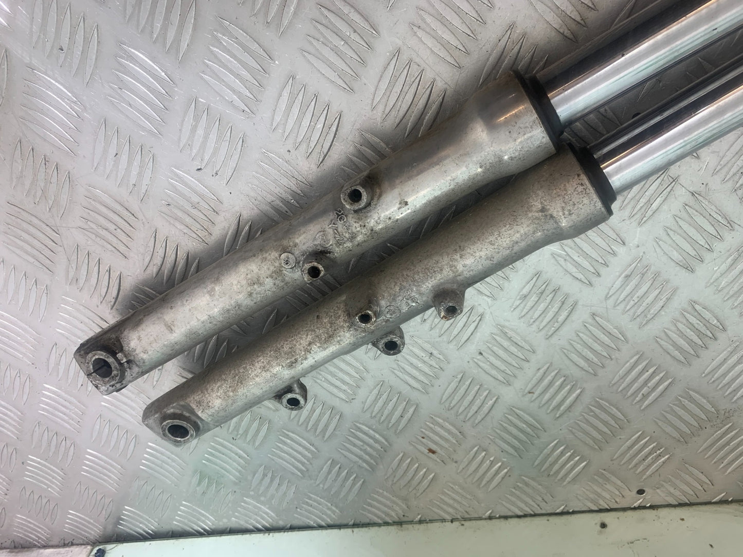 YAMAHA XV535 XV 535 VIRAGO FORKS  YEAR 1994-02 (CMB1139)