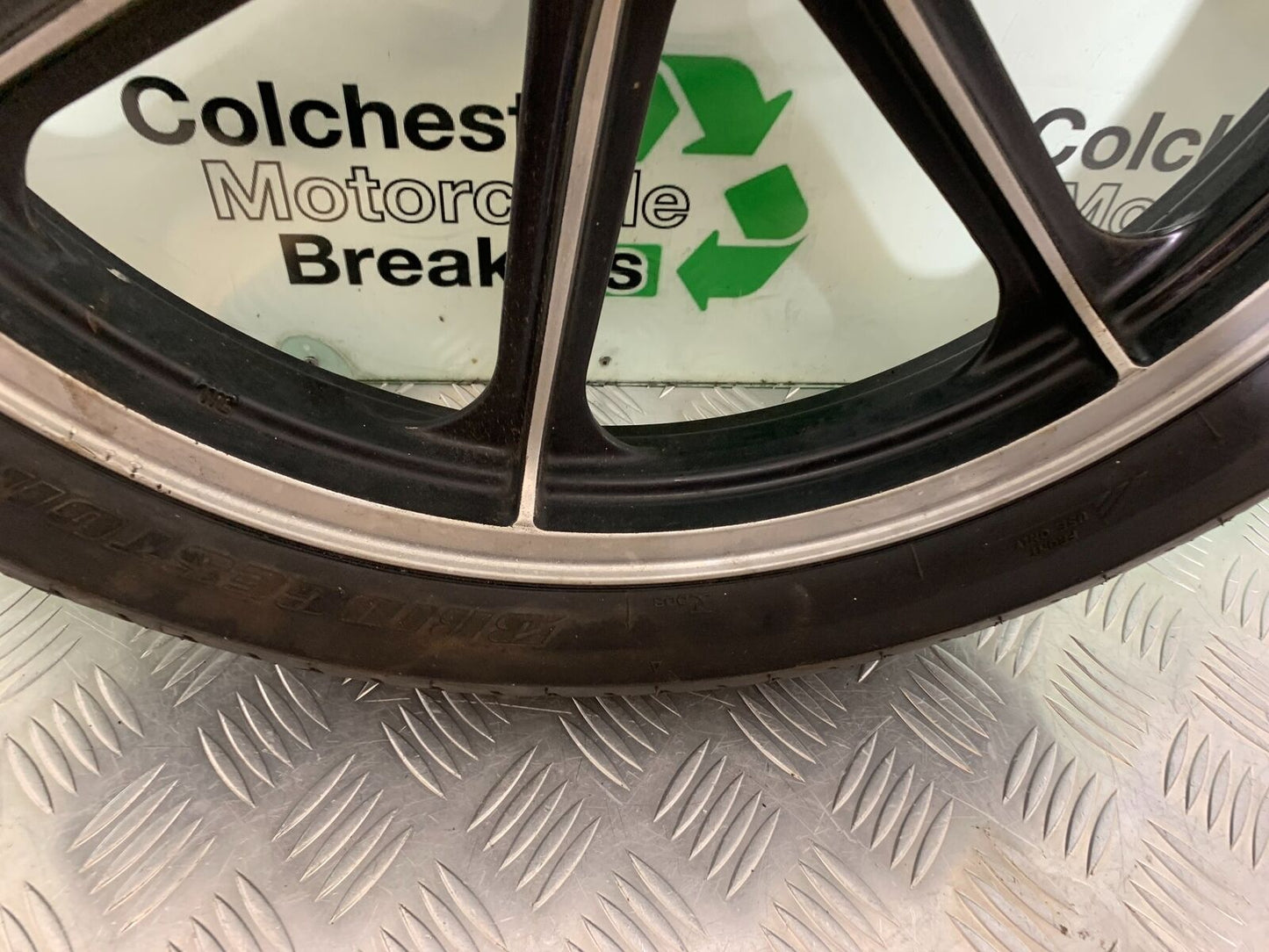KAWASAKI Z650 KZ650 FRONT WHEEL (GOOD TYRE) YEAR 1979-1980 (CMB1023)