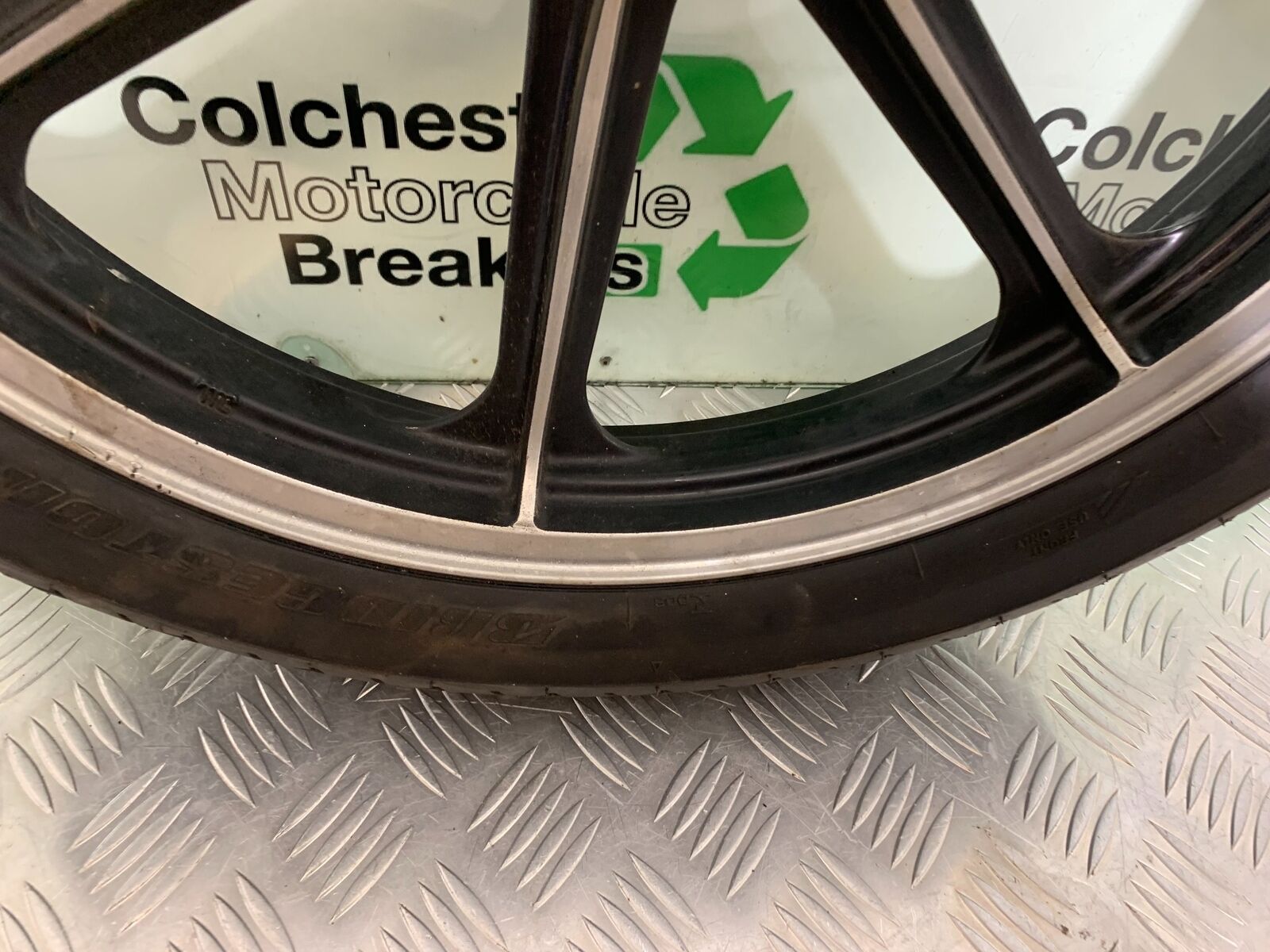 KAWASAKI Z650 KZ650 FRONT WHEEL (GOOD TYRE) YEAR 1979-1980 (CMB1023)