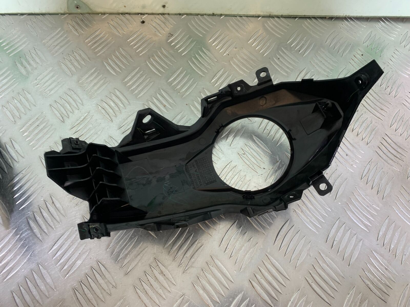 HONDA MSX125 GROM CENTER TANK INFILL PANEL YEAR 2016-2020  (CMB1009)