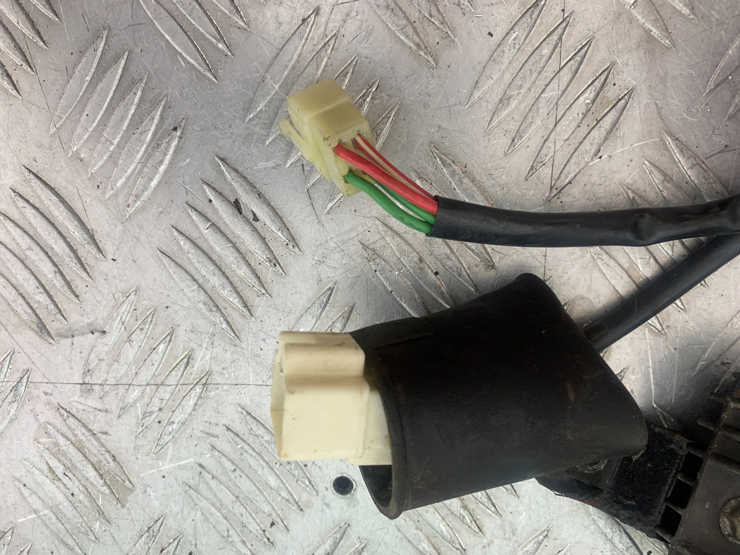 HONDA VTX1300 S-6  REGULATOR  YEAR 2004-09 (CMB1159)