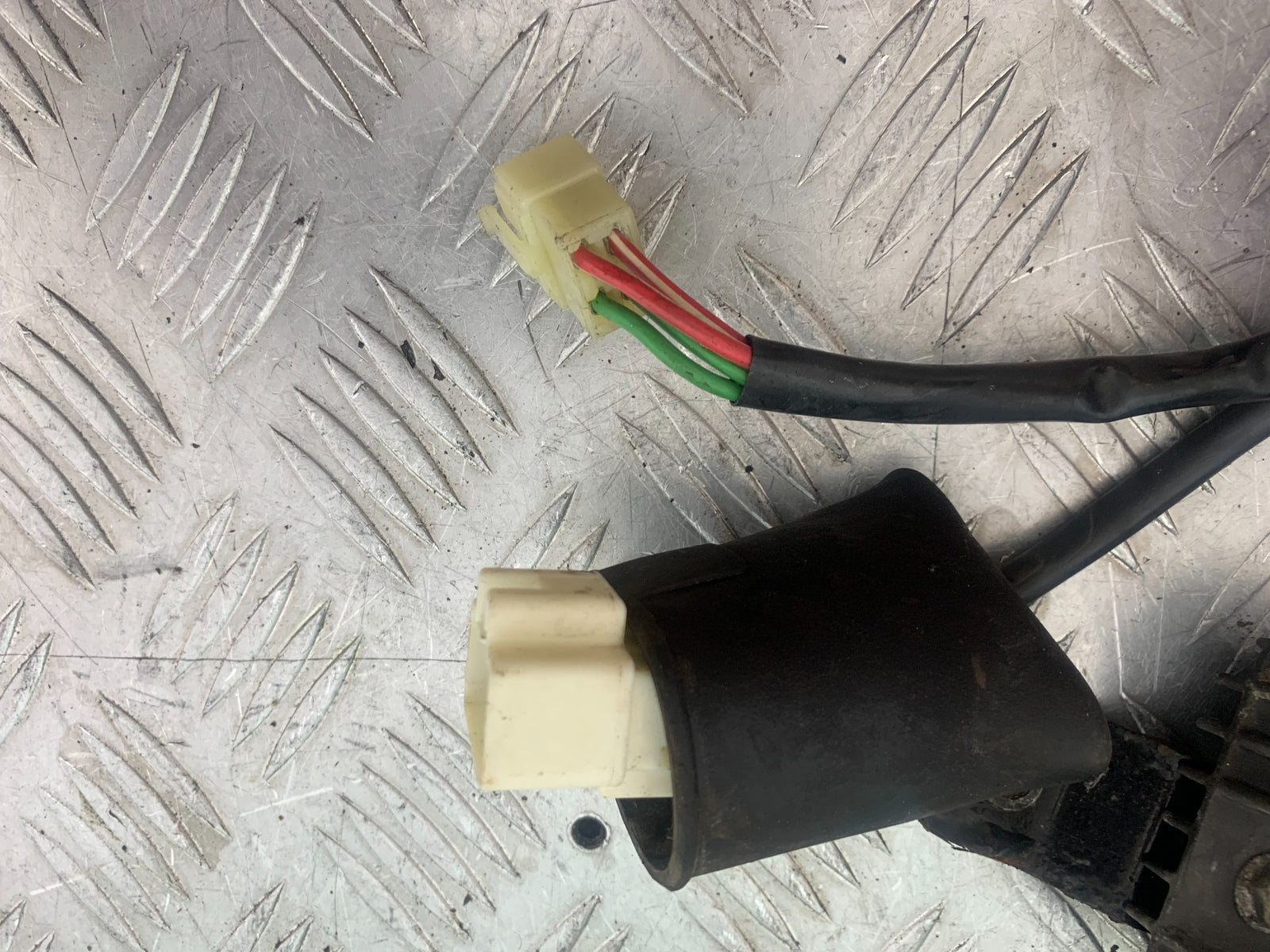 HONDA VTX1300 S-6  REGULATOR  YEAR 2004-09 (CMB1159)