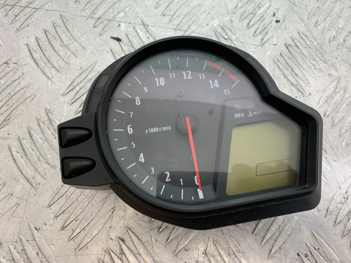 HONDA CBR1000 RR CLOCKS SPEEDO DASH  YEAR 2008-2011 ( (CMB1330)