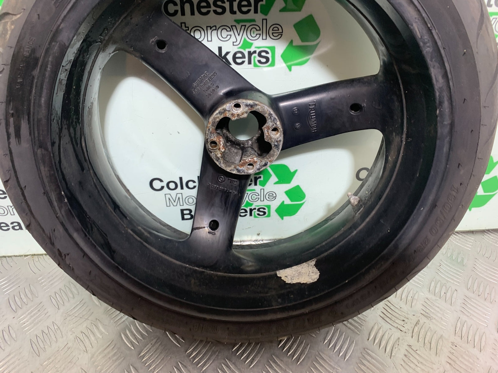 TRIUMPH T509 SPEED TRIPLE REAR WHEEL  YEAR 1997-1998 (CMB1144)