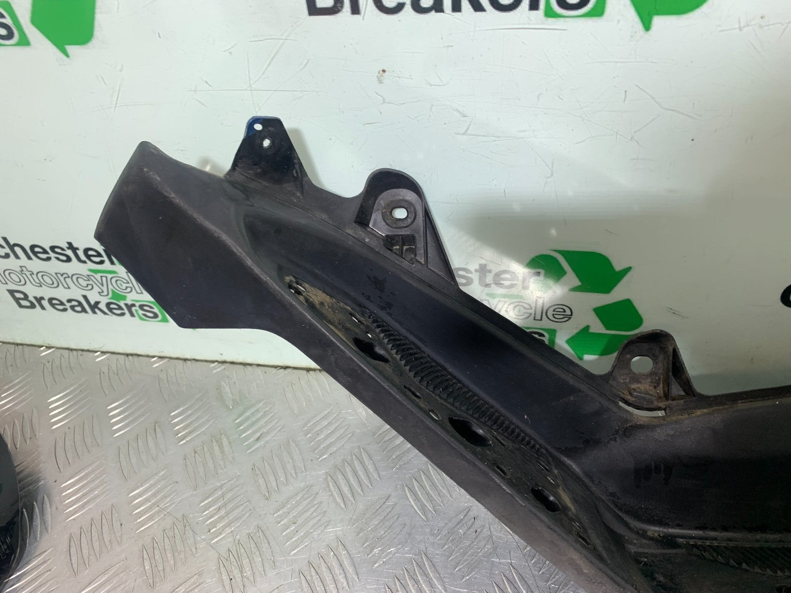 YAMAHA XMAX 125 XMAX-125 FOOTBOARD YEAR 2015-2020  (CMB1266)