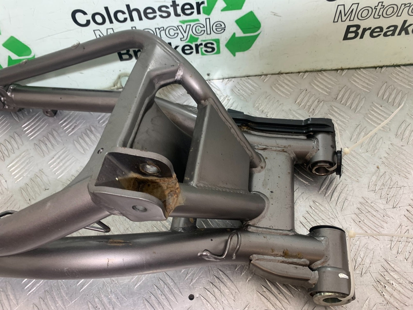 KAWASAKI ER6 N SWINGARM  YEAR 2012-2017 (CMB1324)