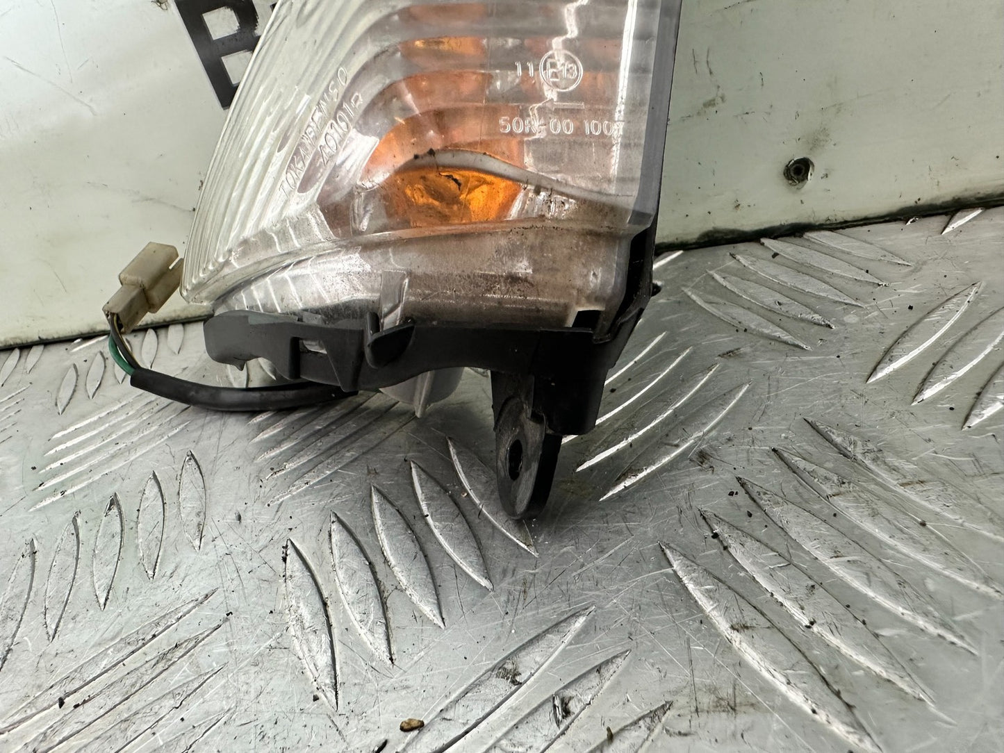 KAWASAKI ER6 F ER6F FRONT RIGHT INDICATOR YEAR 2005-2008 (CMB1178)