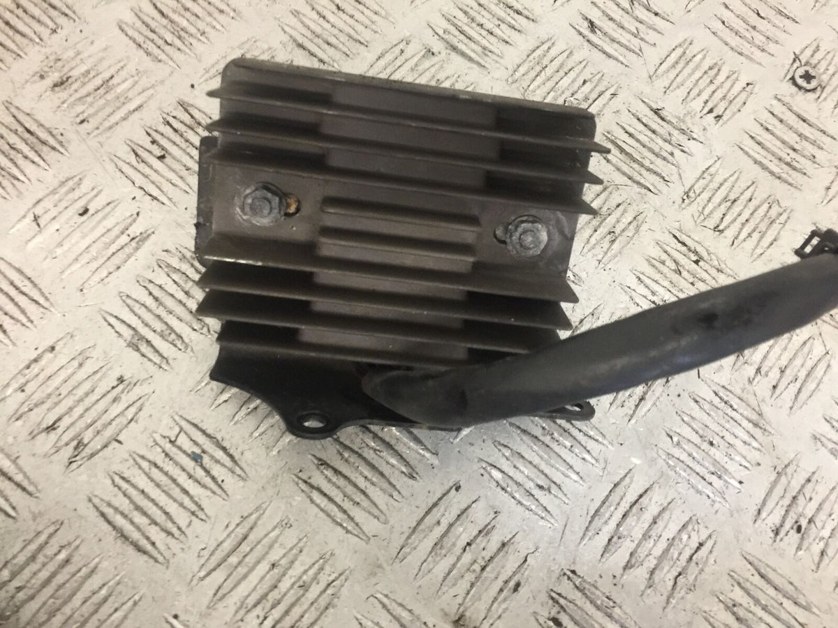 SUZUKI GSX1250 GSX 1250 FA REGULATOR   YEAR 2015 (STOCK 754)