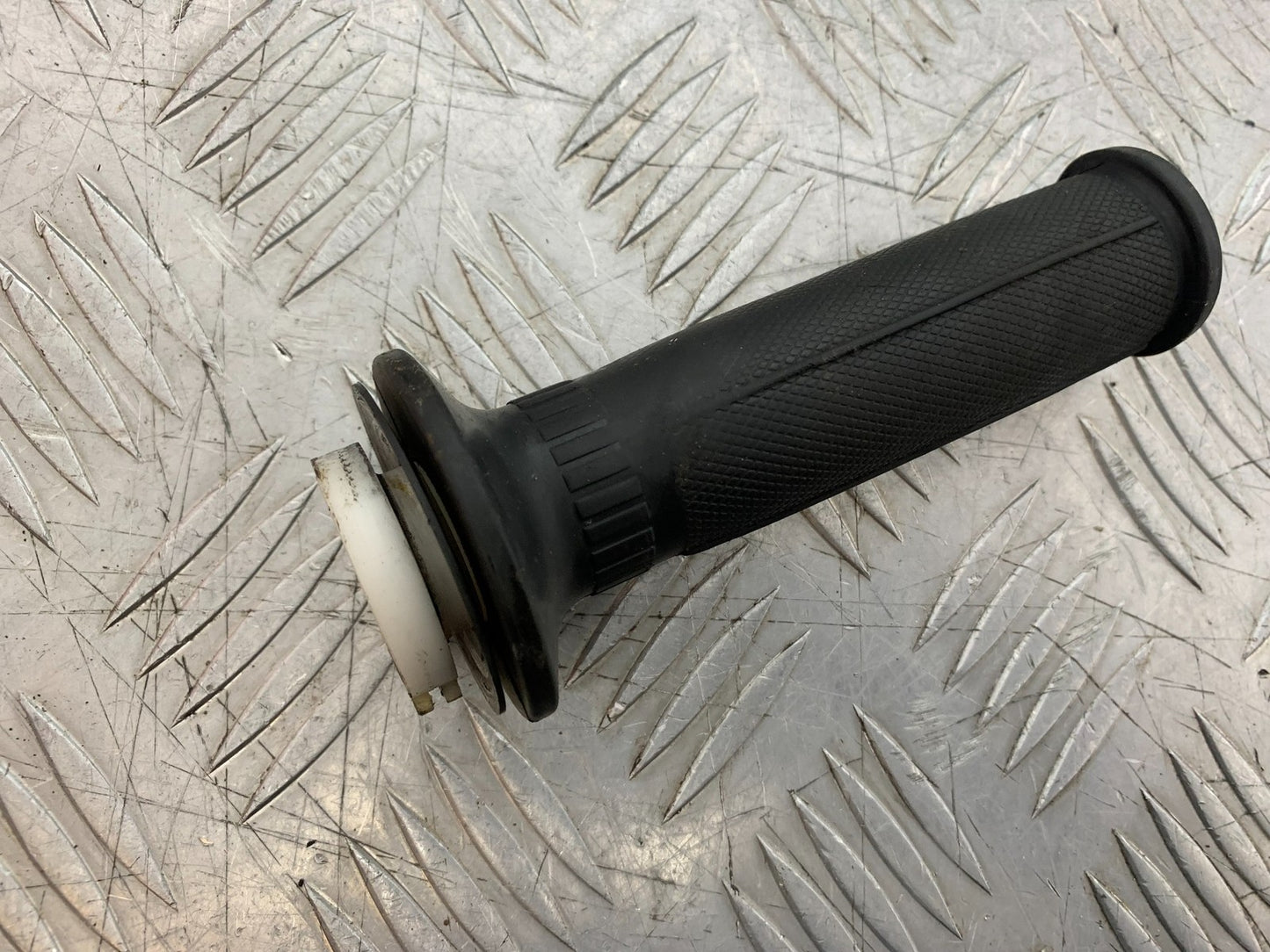 YAMAHA XJ600 XJ 600 DIVERSION THROTTLE TWIST GRIP   1998-2000 (CMB1191)