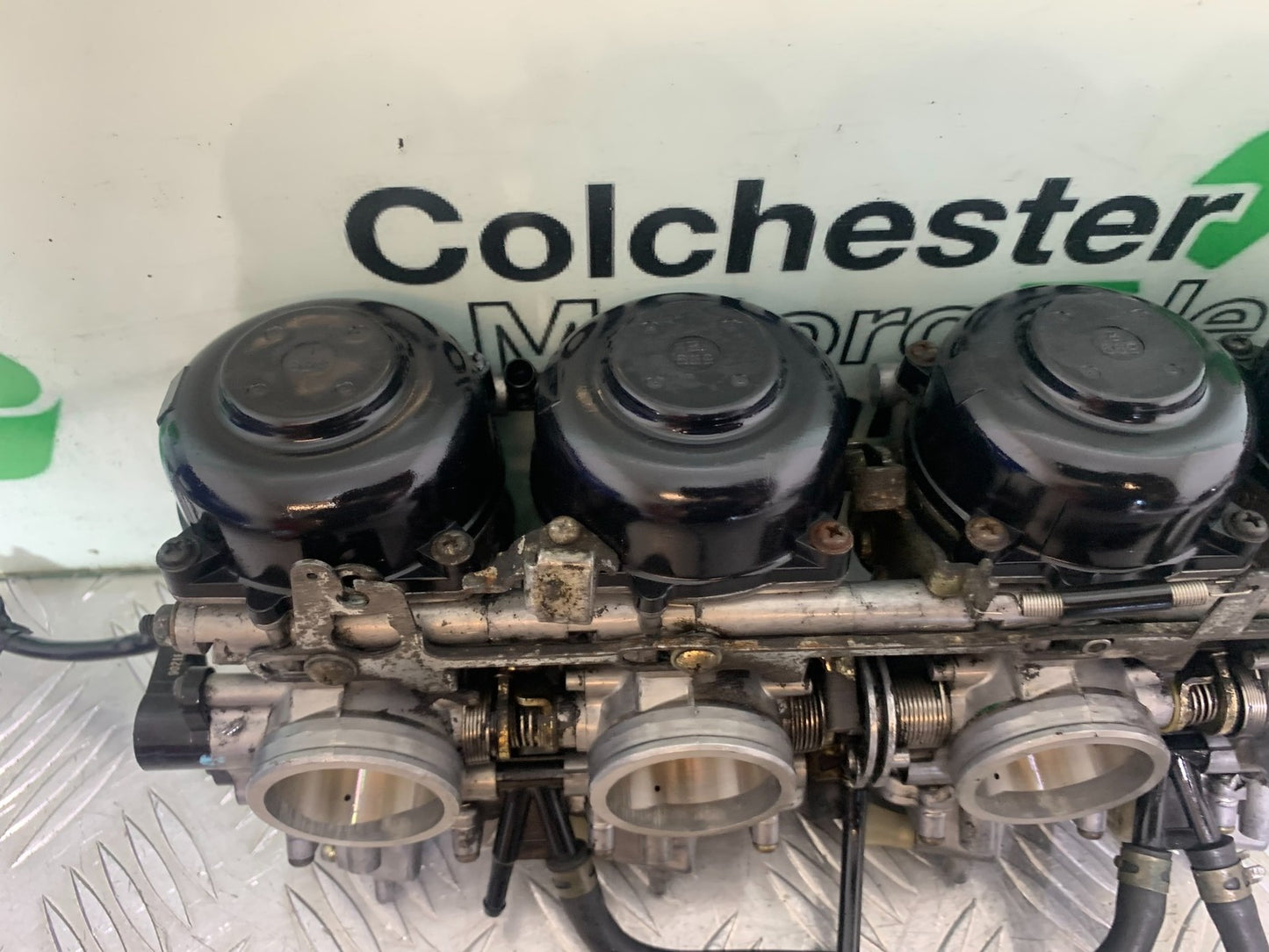 KAWASAKI ZX9R ZX9 E1 CARBS  YEAR 2000-01 (CMB1171)