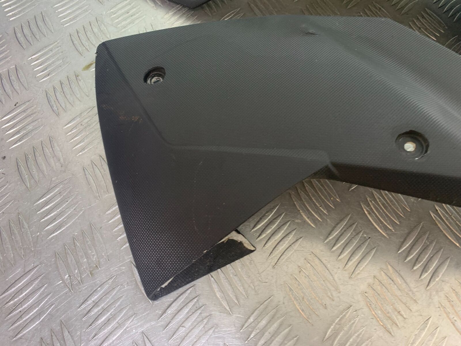 KTM 990 SUPERMOTO T LEFT AND RIGHT TANK PANELS  YEAR 2010-2011  (CMB1127)